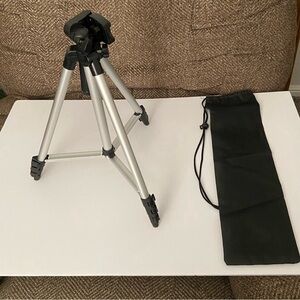 Silver Tripod with Black Carrying Bag